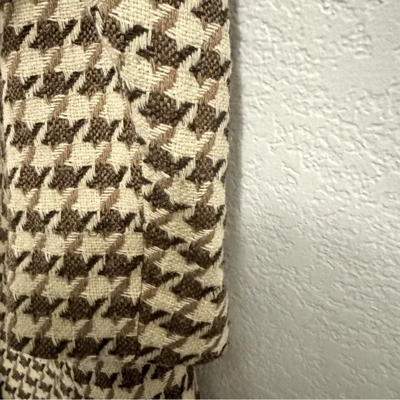 Charles Gray Classic Brown and Cream Coat with Houndstooth Pattern. Size… - Picture 7 of 17